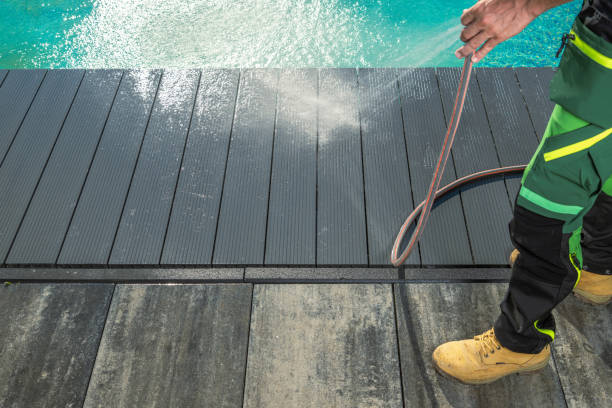 Best Garage Pressure Washing  in Mastic Beach, NY
